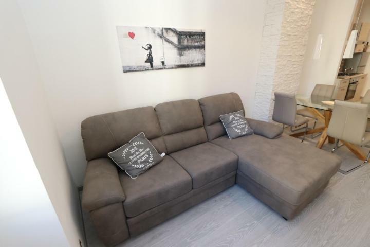 Exclusive Apt Really Downtown - Free Private Parking Included! Γένοβα Εξωτερικό φωτογραφία