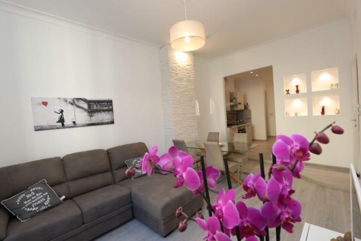 Exclusive Apt Really Downtown - Free Private Parking Included! Γένοβα Εξωτερικό φωτογραφία