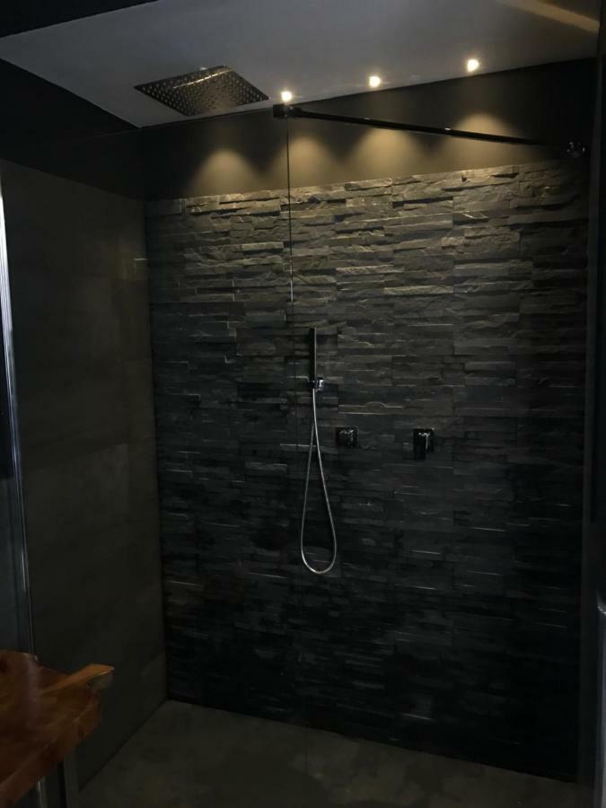 Exclusive Apt Really Downtown - Free Private Parking Included! Γένοβα Εξωτερικό φωτογραφία